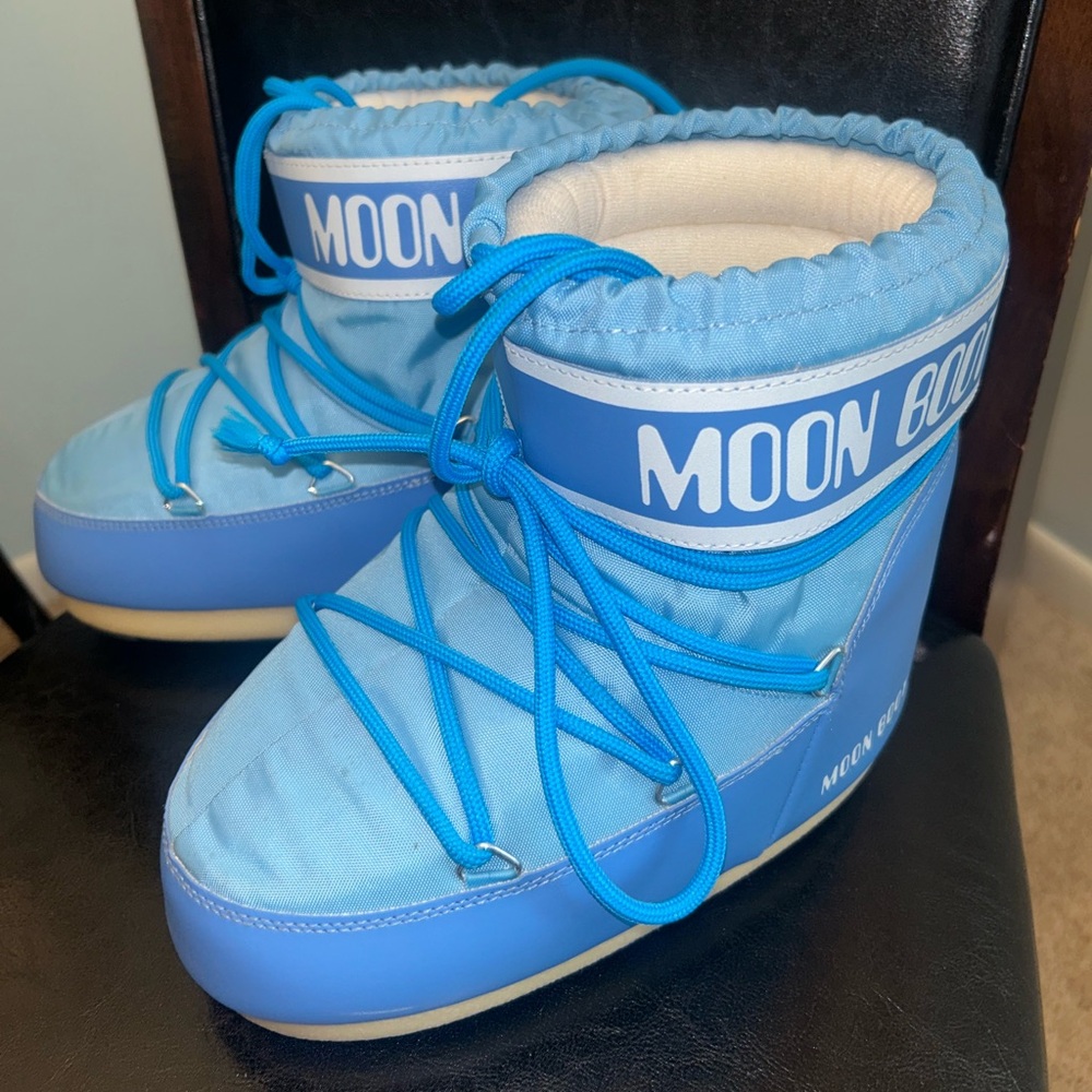 Moon Boots